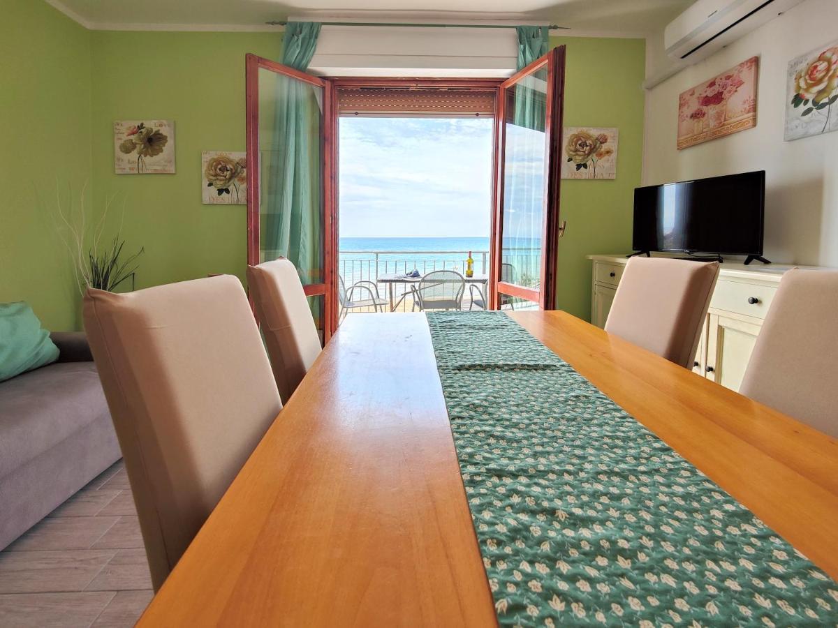 Le Dune Sea View Apartments - Futura Cav San Vincenzo Buitenkant foto